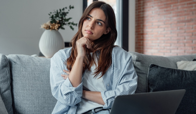 Kadınlar Neden Hep İyi Olmak Zorunda Hisseder