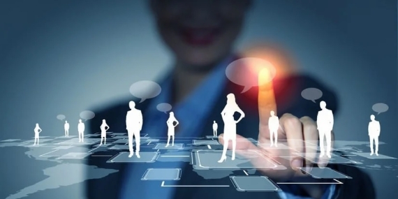 Başarılı İnsanların Hikayeleri Neden Bu Kadar İlgi Görüyor?