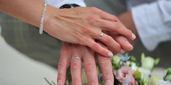 Rüyada Gümüş Yüzük Takmak Ne Anlama Gelir?